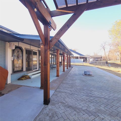 105 Lakeview Drive, Eufaula, OK 74432