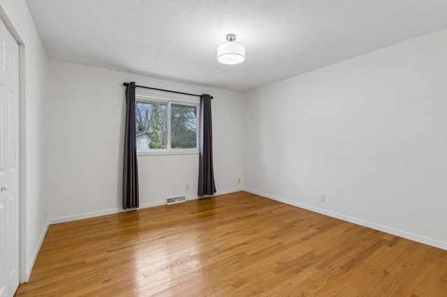 14401 Tonkadowns Drive, Minnetonka, MN 55345