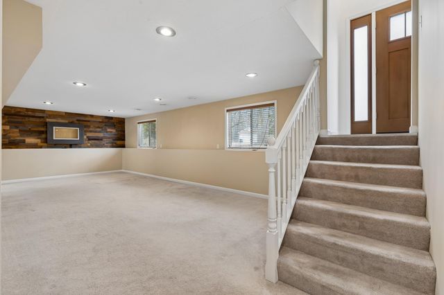 14401 Tonkadowns Drive, Minnetonka, MN 55345