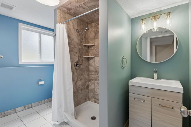 14401 Tonkadowns Drive, Minnetonka, MN 55345