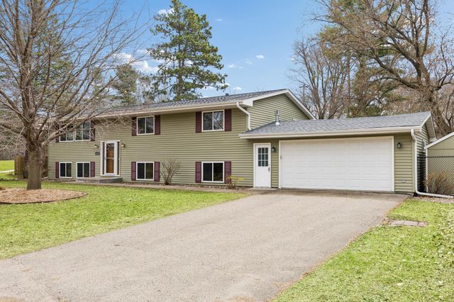 14401 Tonkadowns Drive, Minnetonka, MN 55345