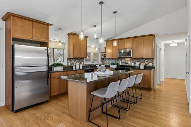 14401 Tonkadowns Drive, Minnetonka, MN 55345