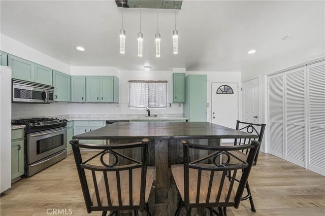3206 4th, Clearlake, CA 95422