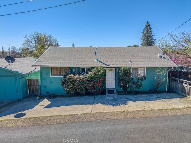 3206 4th, Clearlake, CA 95422