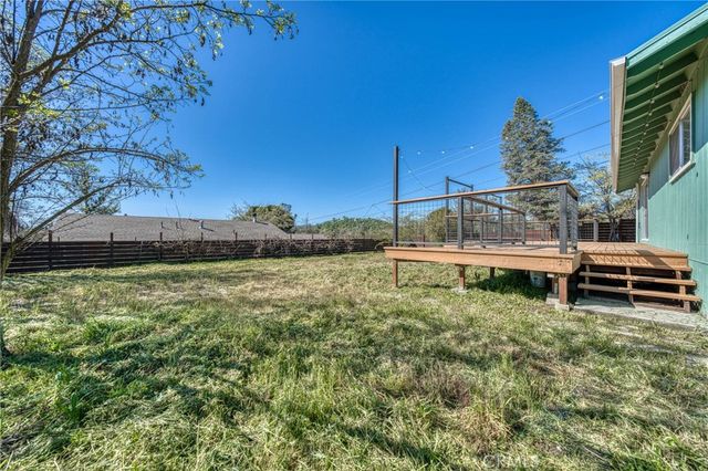 3206 4th, Clearlake, CA 95422