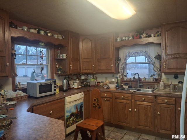 417 N TOEPFER Street, Tremont, IL 61568