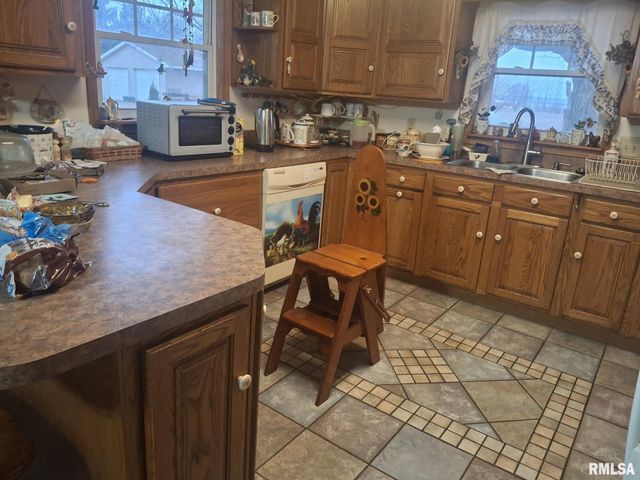 417 N TOEPFER Street, Tremont, IL 61568