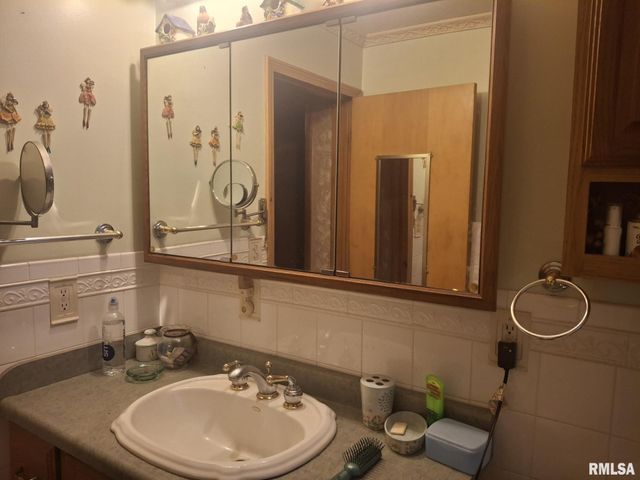 417 N TOEPFER Street, Tremont, IL 61568