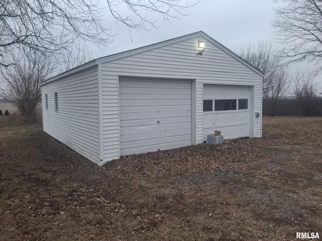 417 N TOEPFER Street, Tremont, IL 61568