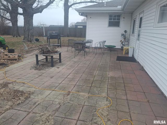 417 N TOEPFER Street, Tremont, IL 61568