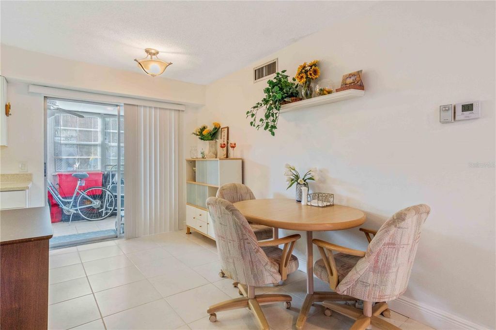 Image 26 of property listing at 4158 TAMIAMI TRAIL G2, Port Charlotte, FL 33952