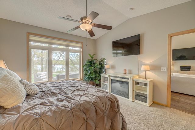 16807 Edinburg Way, Lakeville, MN 55024