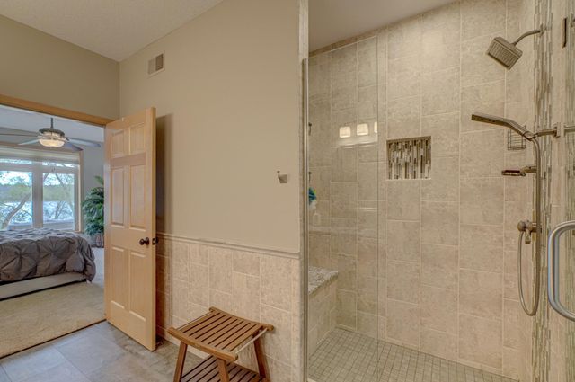 16807 Edinburg Way, Lakeville, MN 55024