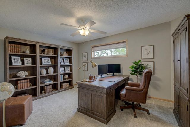 16807 Edinburg Way, Lakeville, MN 55024