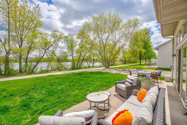 16807 Edinburg Way, Lakeville, MN 55024