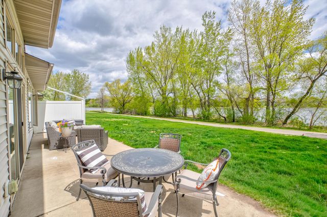 16807 Edinburg Way, Lakeville, MN 55024