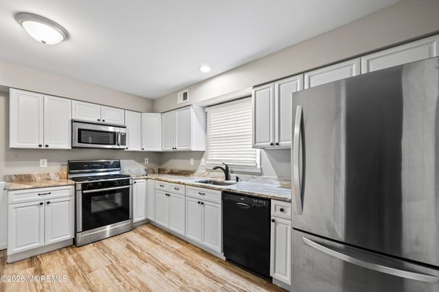 111 F Street, Brick, NJ 08723