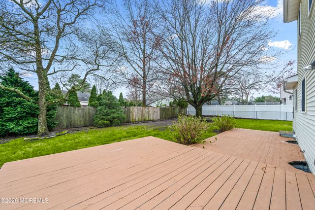 111 F Street, Brick, NJ 08723