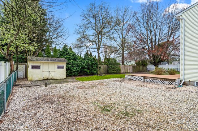 111 F Street, Brick, NJ 08723