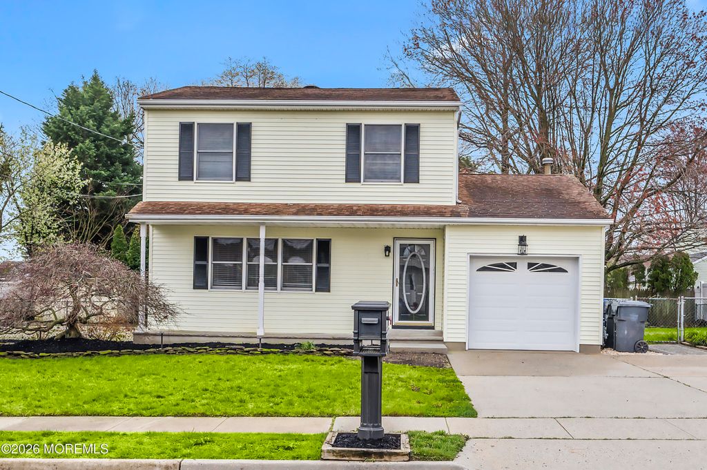 111 F Street, Brick, NJ 08723