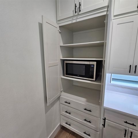 2143 Mail Avenue 105, Dallas, TX 75235