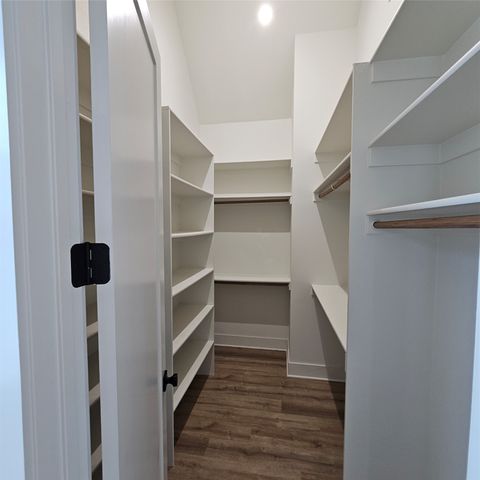 2143 Mail Avenue 105, Dallas, TX 75235