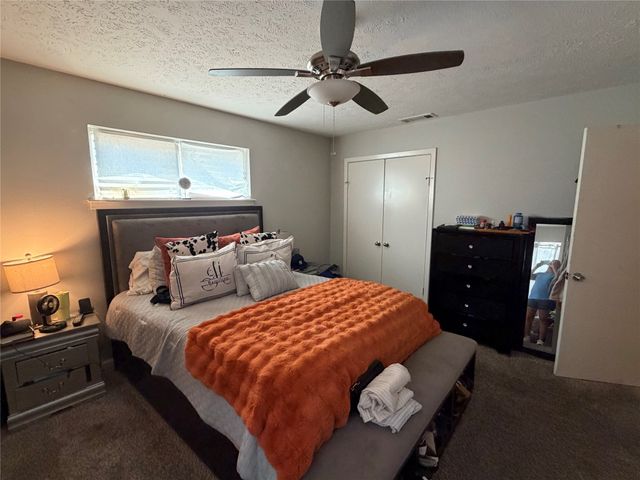 8044 Woodhue Circle, Dallas, TX 75228