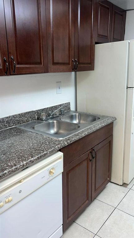 1880 N Congress Ave 105, West Palm Beach, FL 33401