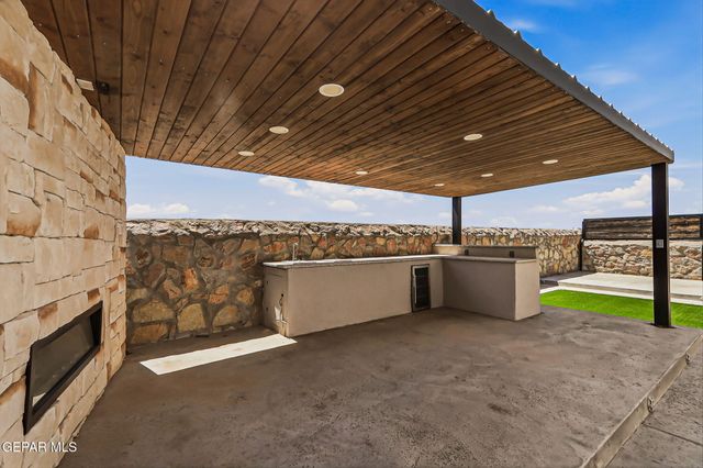 329 Hector Porras Drive, El Paso, TX 79928