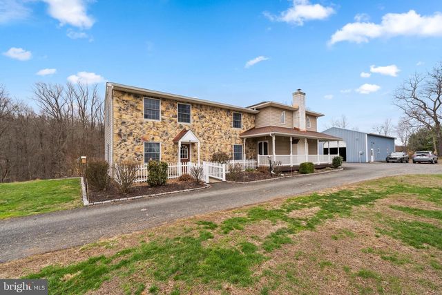 354 HALLMAN RD, Douglassville, PA 19518