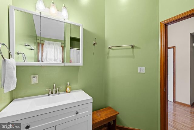 354 HALLMAN RD, Douglassville, PA 19518