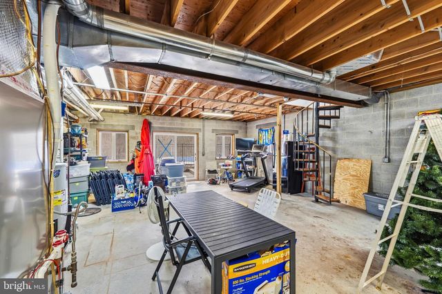 354 HALLMAN RD, Douglassville, PA 19518