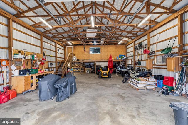 354 HALLMAN RD, Douglassville, PA 19518