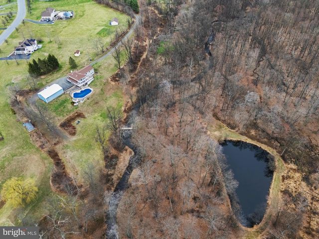 354 HALLMAN RD, Douglassville, PA 19518