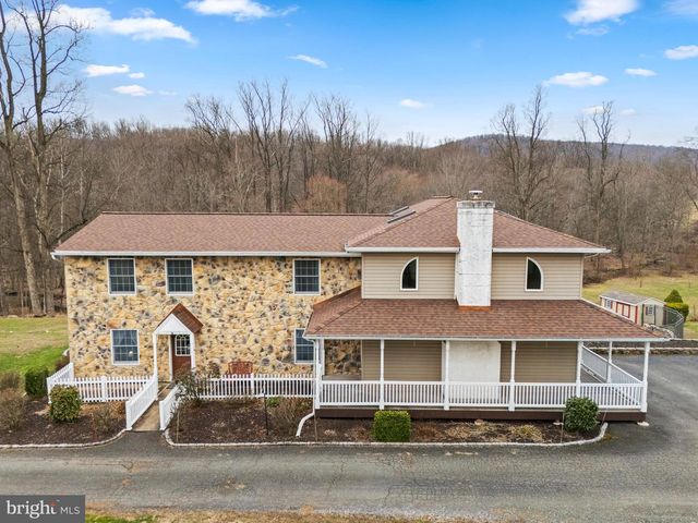 354 HALLMAN RD, Douglassville, PA 19518