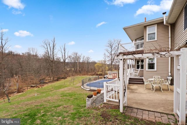 354 HALLMAN RD, Douglassville, PA 19518