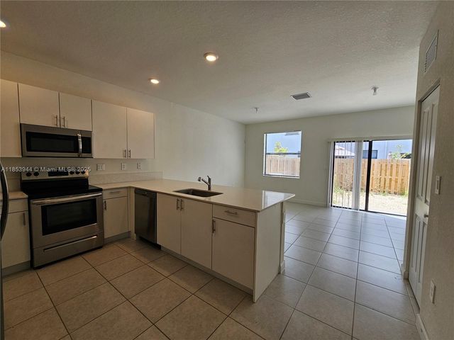 13310 SW 286th St, Homestead, FL 33033
