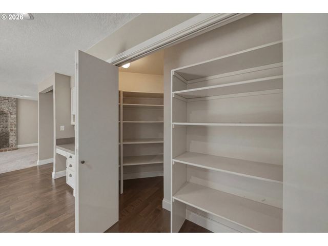 12612 Se 130TH Ave, Happy Valley, OR 97086