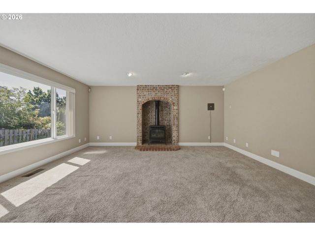 12612 Se 130TH Ave, Happy Valley, OR 97086