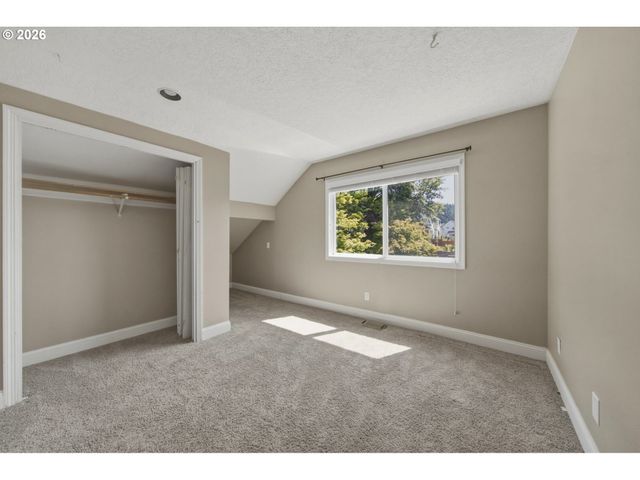 12612 Se 130TH Ave, Happy Valley, OR 97086