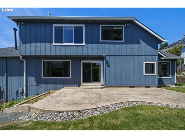 12612 Se 130TH Ave, Happy Valley, OR 97086