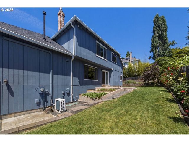 12612 Se 130TH Ave, Happy Valley, OR 97086