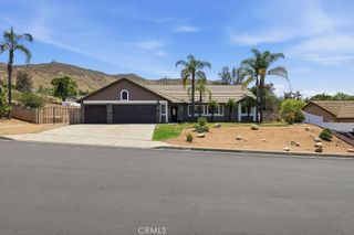 8097 Stonemist, Jurupa Valley, CA 92509