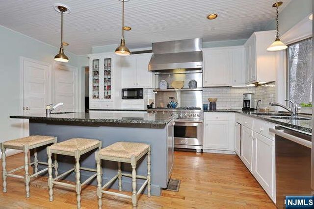 44 Fairmount Road, Ridgewood, NJ 07450