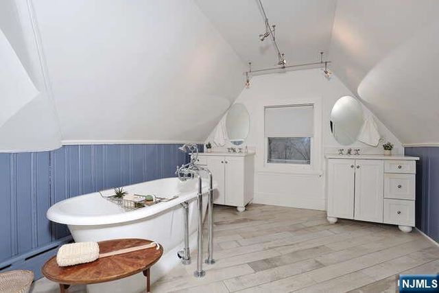 44 Fairmount Road, Ridgewood, NJ 07450