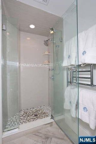 44 Fairmount Road, Ridgewood, NJ 07450