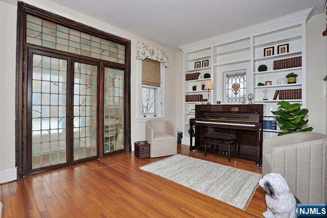 44 Fairmount Road, Ridgewood, NJ 07450