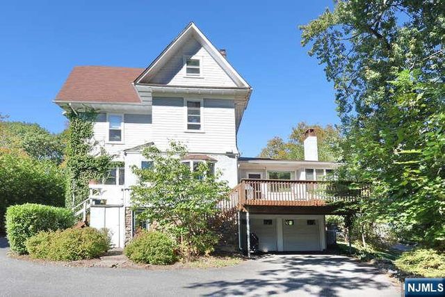 44 Fairmount Road, Ridgewood, NJ 07450