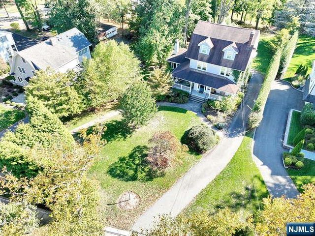 44 Fairmount Road, Ridgewood, NJ 07450