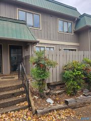 2225 Golf Road SW 202, Huntsville, AL 35802